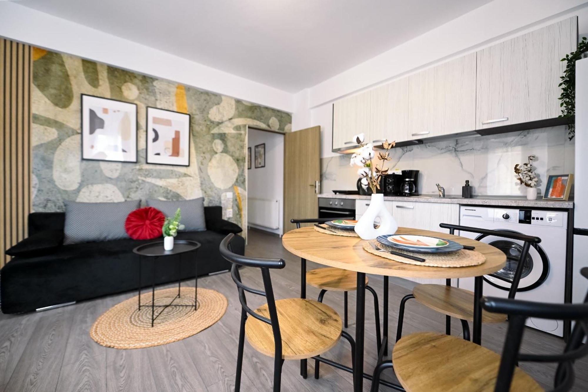 Old Town Charm - Modern & Comfortable Accommodation In The Heart Of The City Bükreş Dış mekan fotoğraf