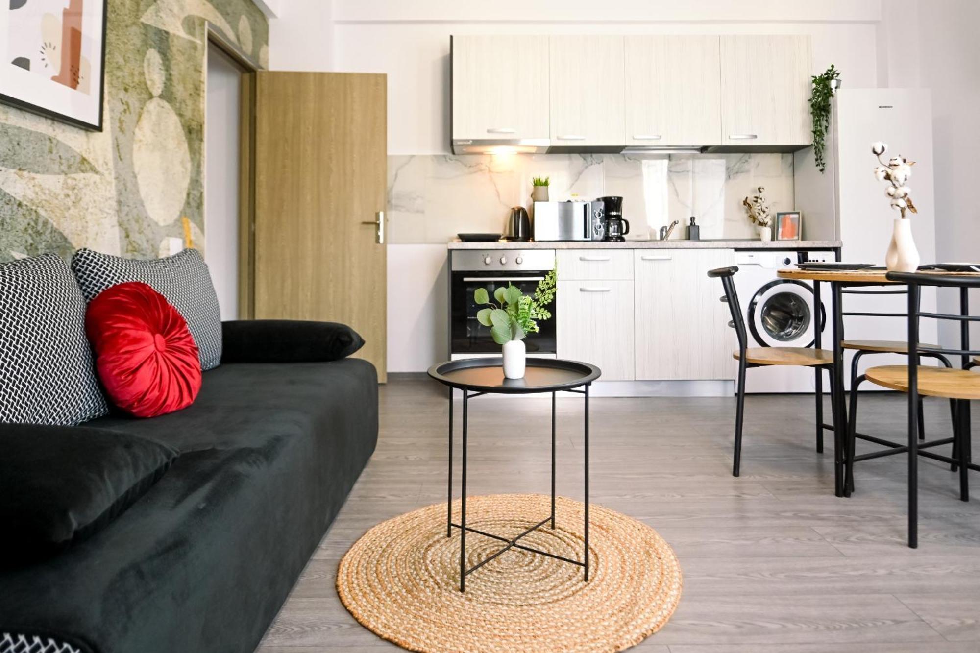 Old Town Charm - Modern & Comfortable Accommodation In The Heart Of The City Bükreş Dış mekan fotoğraf