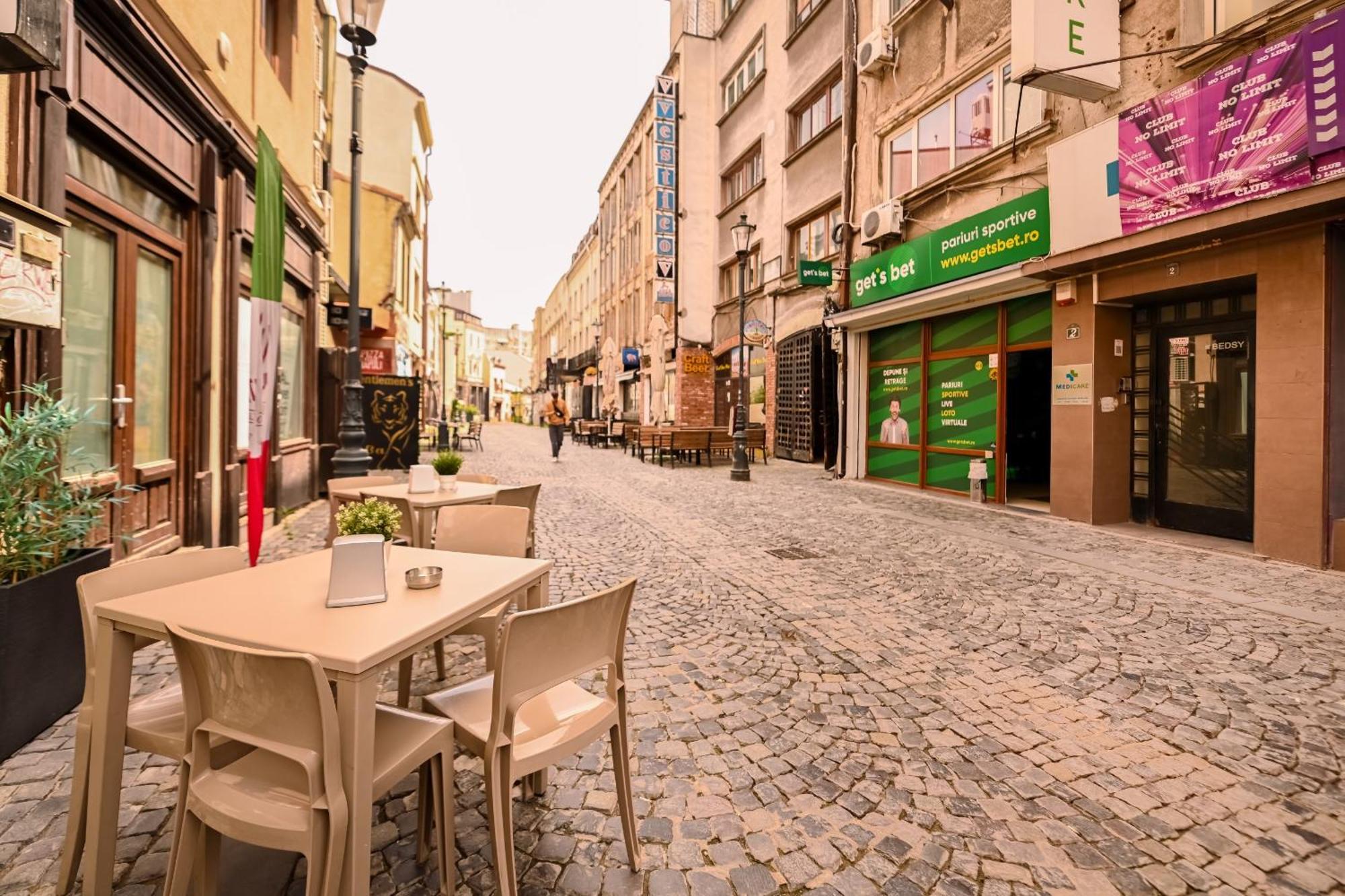 Old Town Charm - Modern & Comfortable Accommodation In The Heart Of The City Bükreş Dış mekan fotoğraf
